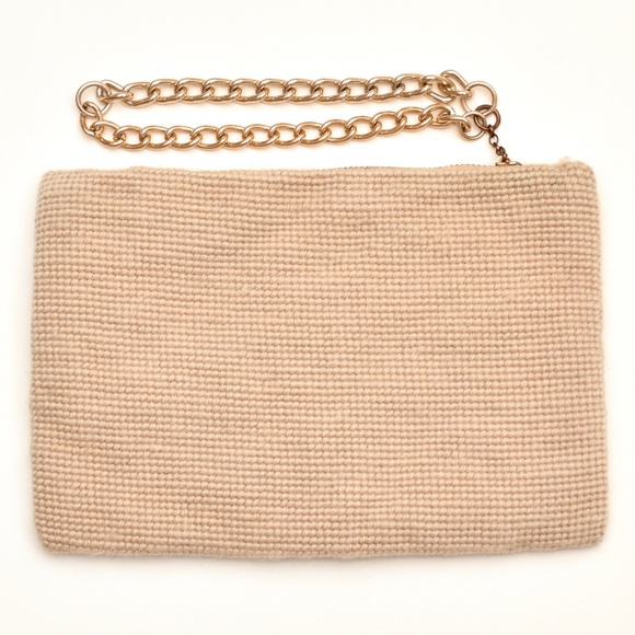 Vintage English Rose Needlepoint Clutch Bag with gold chain - Picture 5 of 7